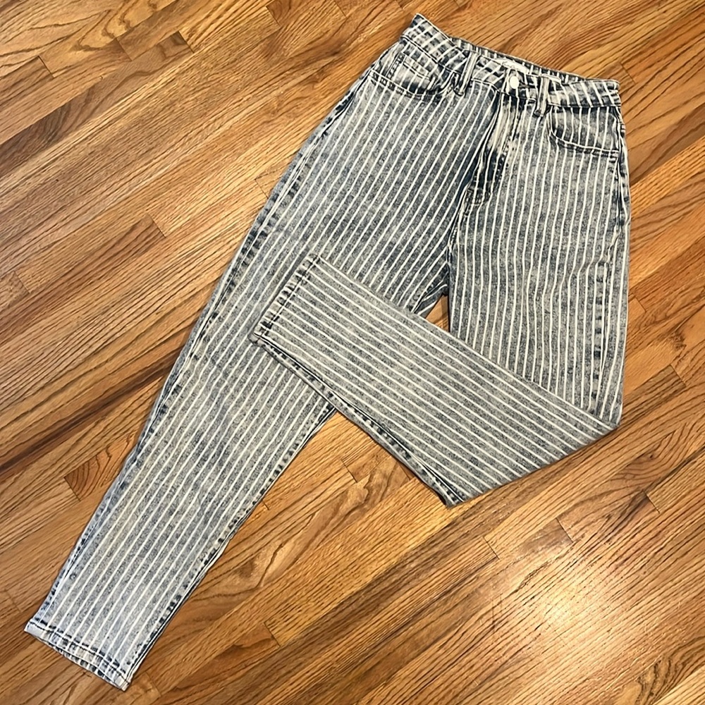 KanCan baggy fit 25 blue and white striped jeans #00
